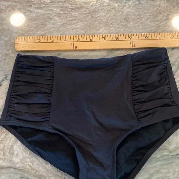 Sea level high waist gathered side swim bottoms black size US 4 - Picture 10 of 11
